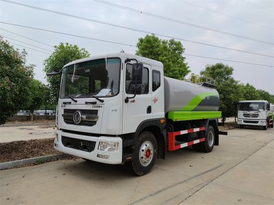 杭州用戶喜提12方灑水車，澆花、澆樹、綠化噴灑功能全